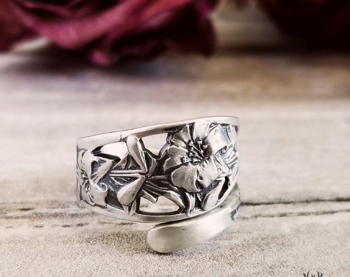 Sterling Lily Ring, Vintage Spoon Ring, Art Nouveau Spoon Ring, Vintage Flower Jewelry, Sterling Silver Spoon Ring, Floral Ring Gift, 1880
