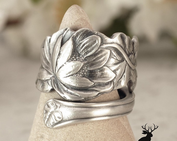 1900 Art Nouveau Waterlily Wrap Ring, Vintage Lotus Statement Ring, Botanical Gardener Gift, Antique Sterling Silver Watson Spoon Ring, 2241