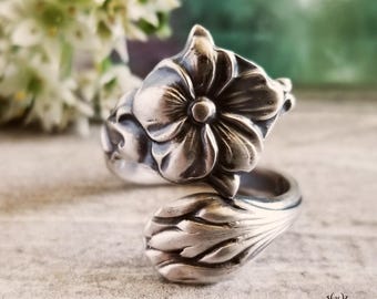 Elegant Violet Floral Bloom Ring, Sterling Saffo Ring, Vintage Spoon Ring, Art Nouveau Sterling Silver Spoon Ring, Silver Flower Ring, 656