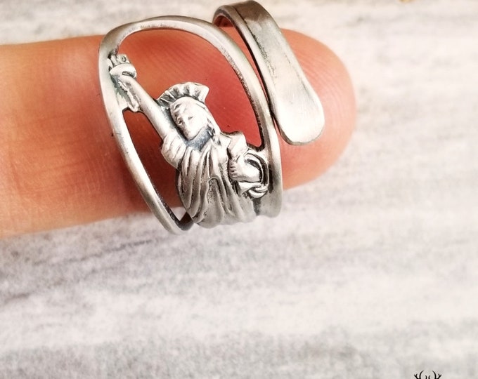 Statue of Liberty Ring, Adjustable NYC Spoon Ring, New York Sterling Spoon Ring, Vintage New York Spoon Ring, Silver NY Souvenir Ring, 1279D