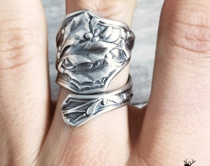 Holly Silver Ring, Art Nouveau Holly Sterling Wrap Ring, Mistletoe Spiral Ring, Antique Christmas Silver Ring, Winter Plant Spoon Ring, 1034