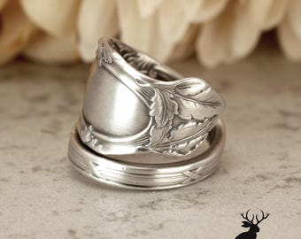 Botanical Sterling Wrap Ring, Nature-Inspired Spiral Leaf Ring, Antique Silver Spoon Jewelry, Sterling Silver Oak Leaf Spoon Ring, 1708C