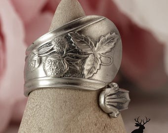 Durgin Sterling Strawberry Ring, Wild Strawberries Wrap Ring, Vintage Strawberry Ring, Art Nouveau Silver Strawberry Fruit Spoon Ring, 1487