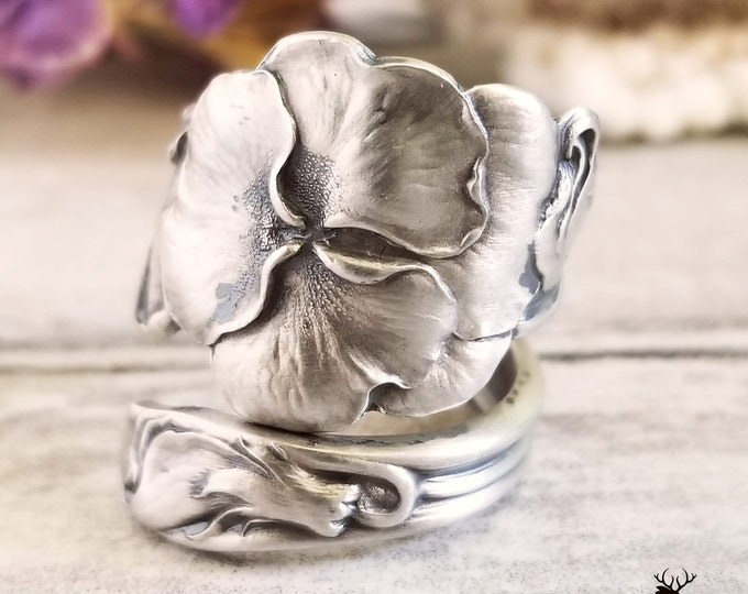 Pansy Sterling Bloom Ring, Vintage Pansy Wrap Ring, Dainty Flower Spiral Ring, Unique Silver Botanical Ring, Sterling Silver Spoon Ring, 620
