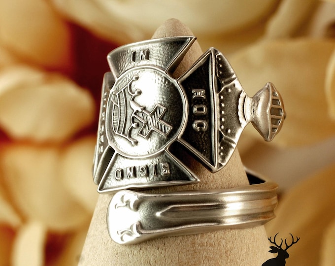 Sterling Knights Templar Ring, In Hoc Signo Vinces Ring, Sterling Monastic Order Ring, Sterling Medieval Ring, Vintage Spoon Ring, 2354