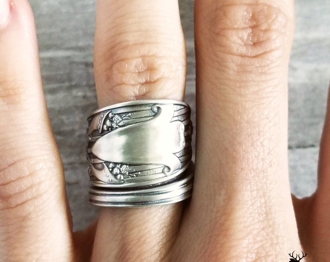 Fleur De Lis Ring, Spiral Wrap Ring, Vintage Spoon Jewelry Gift, Sterling Silver Spoon Ring, Unique Statement Ring, 1526