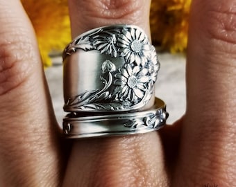Sterling Daisy Wrap Ring, Spiral Daisy Flower Ring, Floral Bloom Ring, Vintage Wildflower Ring, Sterling Silver Spring Spoon Ring, 1420