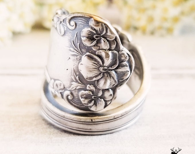 Vintage Pansy Spoon Ring, Pansy Sterling Spoon Ring, Dainty Spiral Spoon Ring, Vintage Spoon Jewelry, Sterling Silver Spoon Ring, 273B