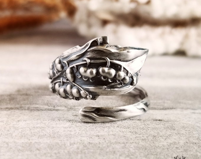 Petite Lily of the Valley Spoon Ring, Sterling Silver Spoon Ring, Vintage Floral Lily Ring, Antique Silver Flower Spoon Ring, 1756