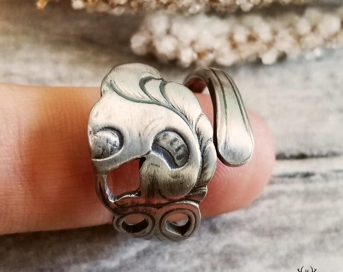 Sterling Squirrel Wrap Ring, Squirrel and Acorn Ring, Silver Animal Ring, Antique .925 Silver Ring, Nature-Inspired Spoon Ring, 1068C
