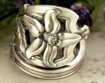 Silver Lily Bloom Ring, Art Nouveau Lily Ring, Vintage Tropical Ring, Vintage Flower Jewelry, Sterling Silver Spoon Ring, Floral Ring, 1881