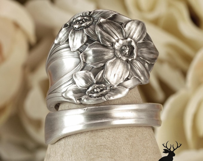 Daffodil Trio Wrap Ring, Sterling Silver Narcissus Bloom Ring, Spring Bloom Ring, Floral Blossoms Ring, Antique Flower Spoon Ring, 2109