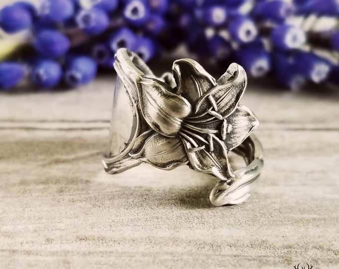 Sterling Lily Spoon Ring, Vintage Spoon Ring, Art Nouveau Spoon Ring, Vintage Flower Jewelry, Sterling Silver Spoon Ring, Floral Ring, 1194