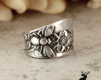 Sterling Bee and Wildflower Wrap Ring, Meadow Bee and Blossom Ring, Unique 925 Sterling Silver Spring Pollinator on Bloom Spoon Ring, 2261