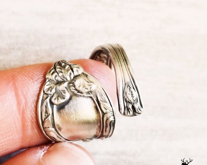 Dainty Iris Blossom Ring, Vintage Iris Wrap Ring, Antique Sterling Bloom Ring, Sterling Silver Wrap Ring, Art Nouveau Flower Spoon Ring, 180