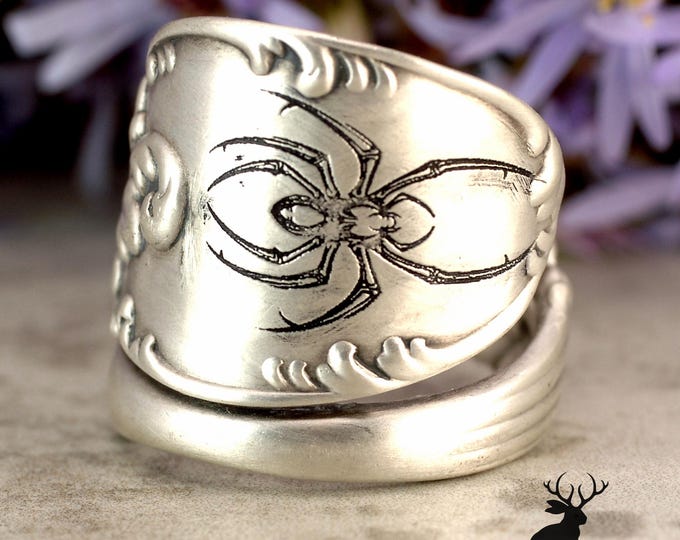 Sterling Silver Engraved Spider Wrap Ring, Engraved Orb Weaver Spiral Ring, Elegant Gothic Ring, Silver Victorian Witch Spoon Ring, 5019