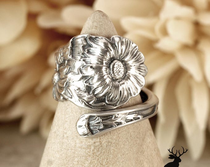 Dainty Art Nouveau Daisy Ring, Sterling Daisy Ring, Vintage Sterling Silver Bloom Ring, Antique Watson Nature Inspired Spoon Ring, 514B