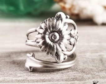 Petite Sterling Daisy Ring, Sterling Daisy Wrap Ring,  Vintage Sterling Silver Ring, Vintage Floral Spoon Ring, Sterling Bloom Ring, 1008
