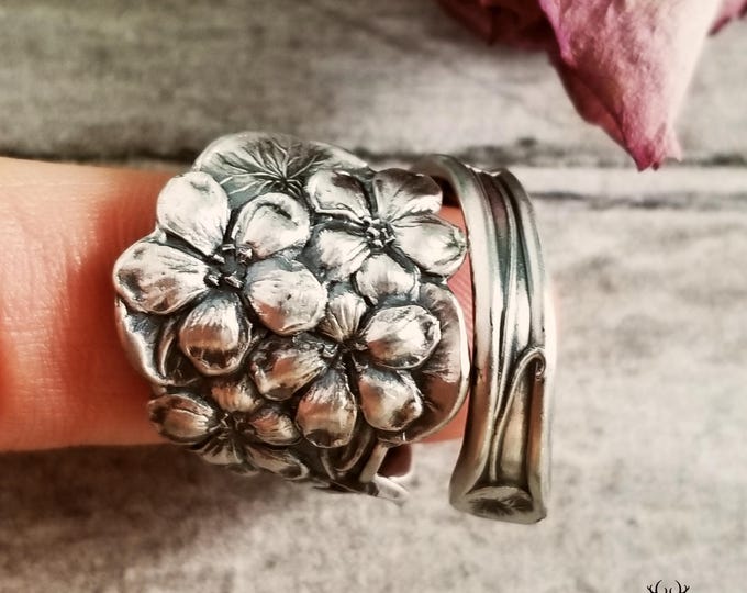 Geranium Wrap Ring, Sterling Pelargonium Bloom Ring, Art Nouveau Garden Ring, Vintage Spoon Jewelry, Sterling Silver Floral Wrap Ring, 2060