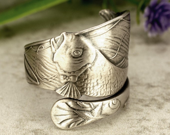 Dainty Sterling Fish Ring, Silver Angler Ring, Sterling Pisces Zodiac Ring, Vintage Aquatic Wrap Ring, Sterling Silver Spoon Ring, 2177
