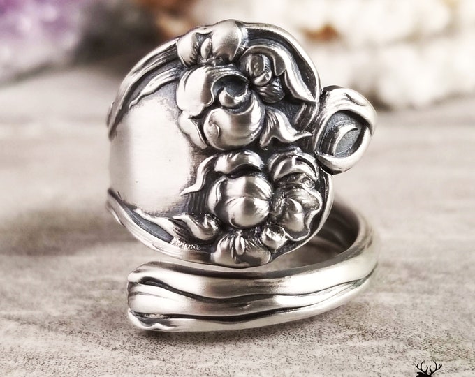 Vintage Iris Floral Wrap Ring, Antique Sterling Bloom Ring, Iris Flower Spiral Ring, Sterling Spoon Ring, Art Nouveau Blossom Ring, 942