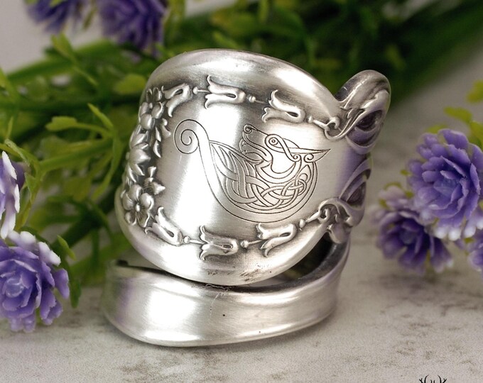 Unique Victorian Sterling Wolf Ring, Victorian Wrap Ring, Vintage Engraved Ring, Vintage Wolf Jewelry, Sterling Silver Spoon Ring, 5014