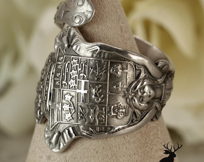 Goddess Canada Wrap Ring, Athena Crest Spiral Ring, Coat of Arms Goddess Ring, Canadian Sterling Silver Souvenir Spoon Ring, 2464