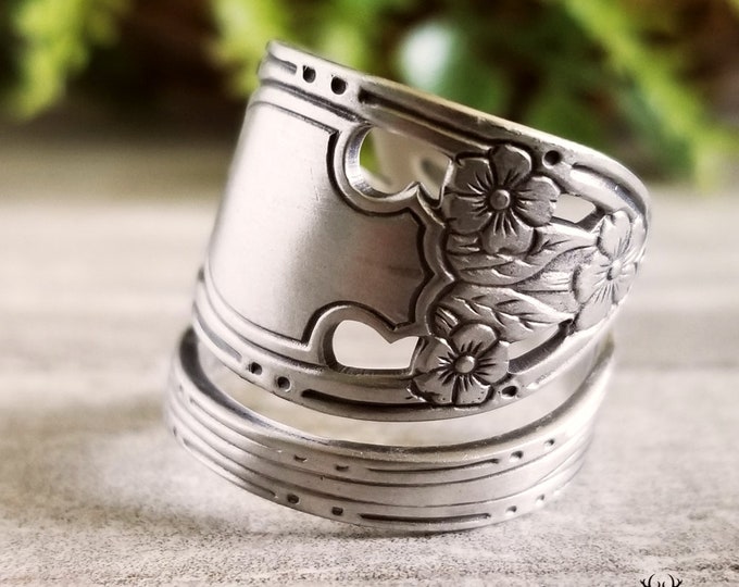Engraved Wild Rose Sterling Silver Ring, Vintage AdjustableSilver Rose Ring, Rosa Canina Flower Ring, Sterling Antique Floral Ring, 1623