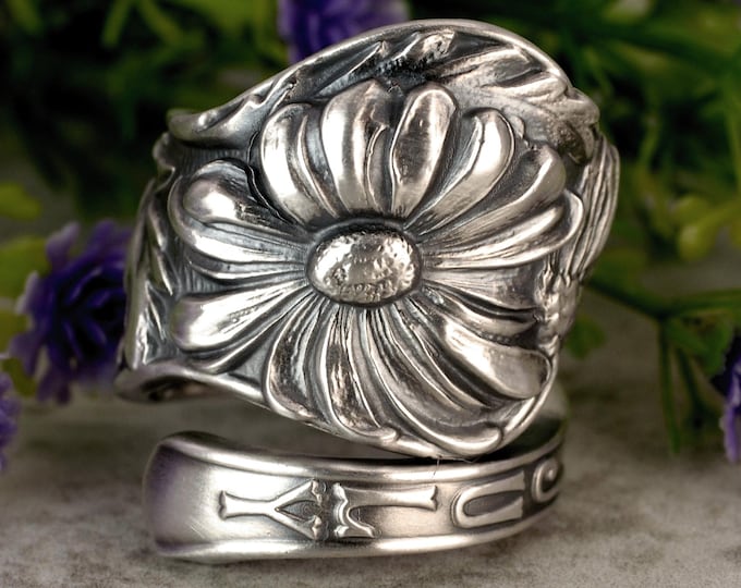 Sterling Daisy Statement Ring, Vintage July Daisy Ring, Flower Bloom Ring, Vintage Silver Wrap Ring, Sterling Silver Floral Spoon Ring, 2278
