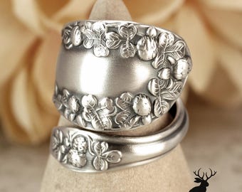 Watson Clover Wrap Ring, Antique Shamrock Spiral Ring, Vintage Celtic Clover Ring, Irish Luck Ring, Sterling Silver Trefoil Spoon Ring, 1608