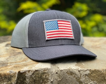 HAFOUXIGM 2 confezioni di cappelli da camionista con bandiera americana