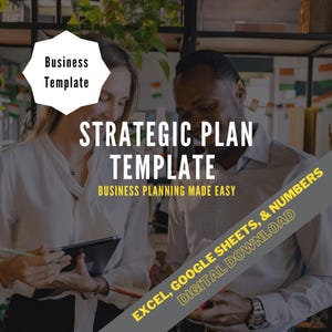 Könnte beinhalten: Zwei Personen arbeiten gemeinsam an einem strategischen Plan. Der Text auf dem Bild lautet "Strategischer Plan Template, Business Planning Made Easy, Excel, Google Sheets & Numbers, Digitaler Download".