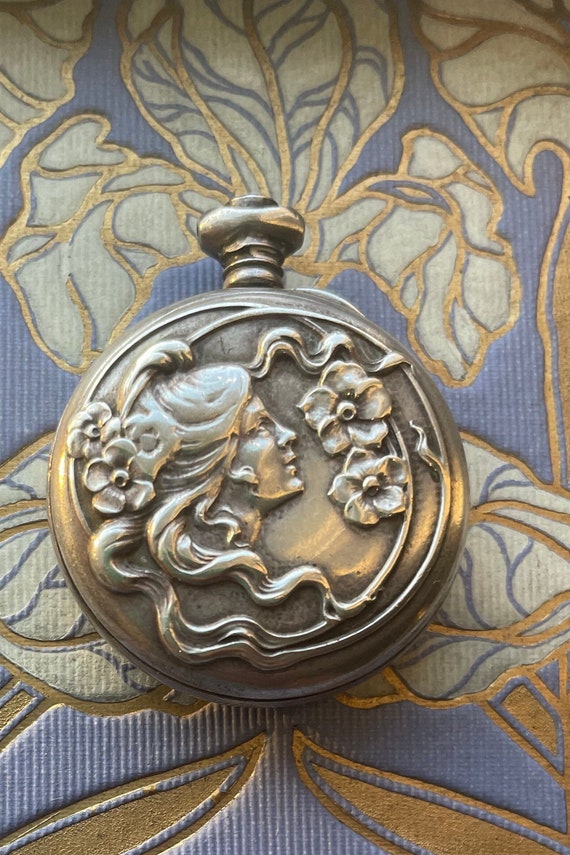 Rare Art Nouveau Silver pocket watch lady profile 