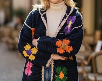 Handgefertigte Strickjacke, Übergroße Boho Kapuzenjacke, anpassbare Strickjacke