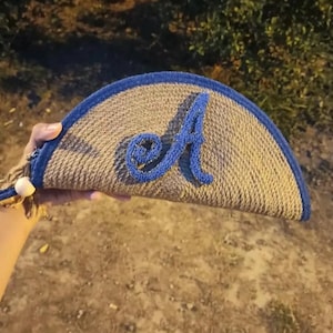 Bolso de mano con letras bordadas personalizado, regalo personalizado, regalo de cumpleaños para novia, regalo de aniversario para ella, bolso de paja para mujer, bolsa de maquillaje