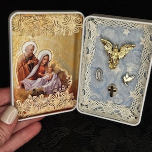 Mini Collectible Christian Shrine|Handmade Altar Tin|Mother’s gift|Baptism|Confirmation|Christmans|Regalo Religioso|Handmade in the USA.