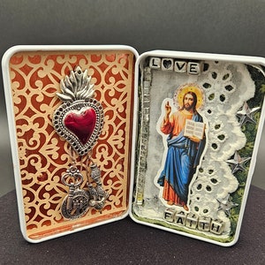 Mini Collectible Christian Shrine|Handmade Altar Tin|Mother’s gift|Baptism|Confirmation|Christmans|Regalo Religioso|Handmade in the USA.