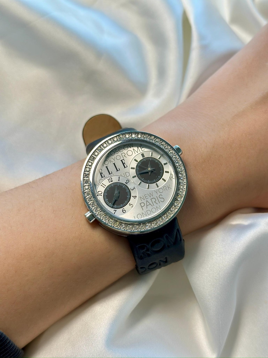 Vintage Elle Jet Lag Dual Time Designer Watch Embossed Black Leather Band Fashionable Paris new York Style Etsy Norway