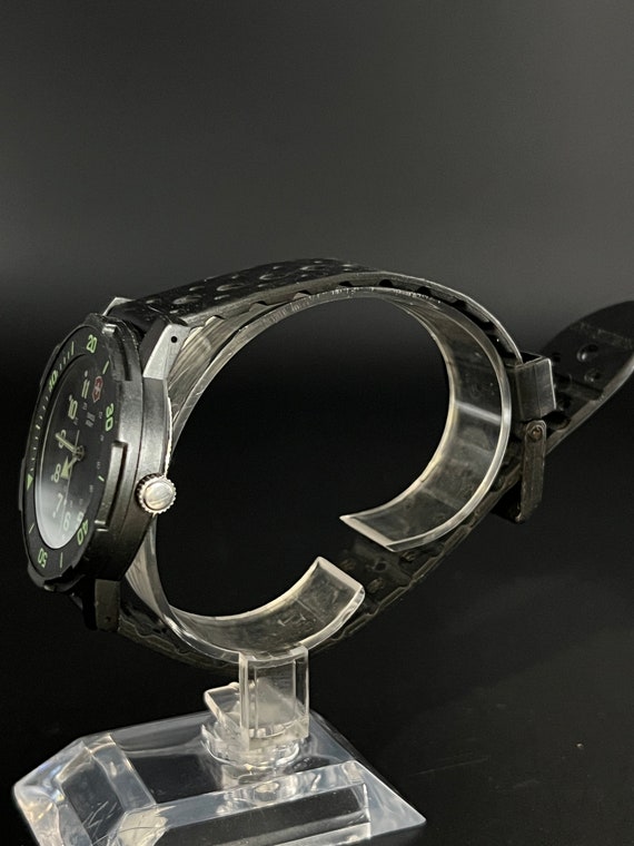 Rare Victorinox Swiss Army Diver Watch, 42mm, Bla… - image 8