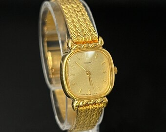 Vintage Seiko Quartz Women's Watch 21.8mm Case- Gold Tone - 2P21-5340 - New Battery - Gift Women Her