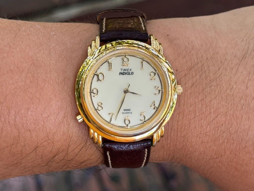 Vintage Timex Indiglo Quartz Mens Watch, Gold-tone Case Vintage Timex Indiglo Quartz Mens Watch, Gold-tone Case