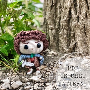 Crochet pattern: Fan art Frodo Baggins crochet pattern, funko POP style Frodo Baggins crochet doll pattern image 1