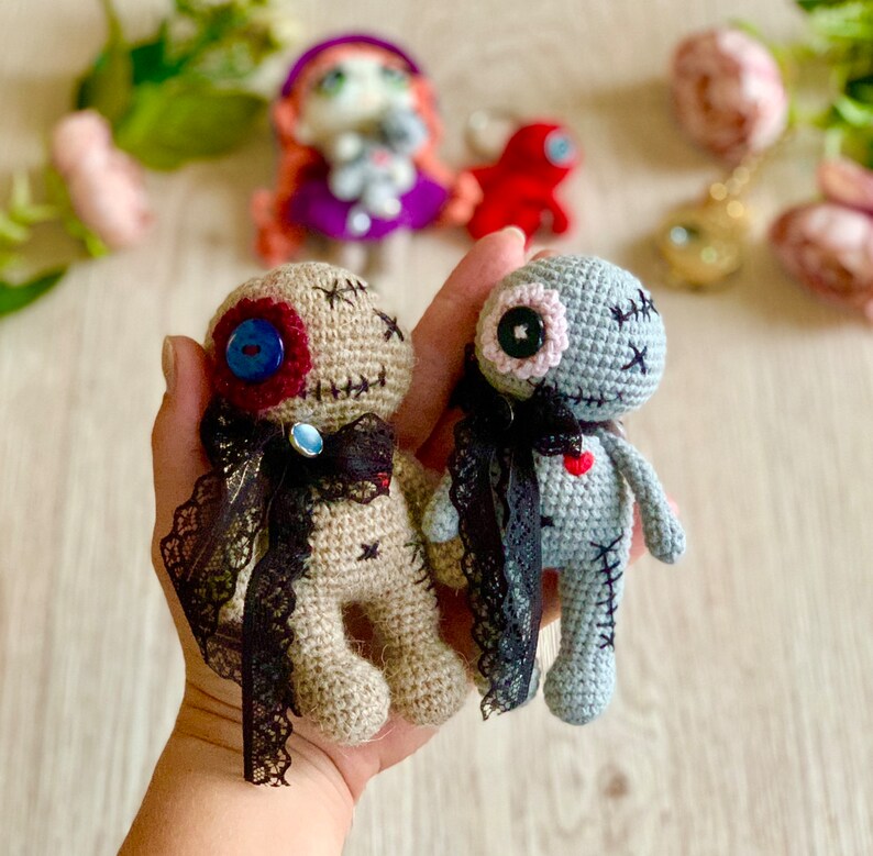 Modèle au crochet : adorable motif au crochet amigurumi vaudou, modèle au crochet de poupée vaudou de taille moyenne image 2