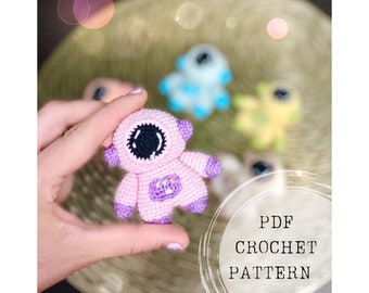 Crochet pattern: tiny cosmonaut crochet pattern, crewmate amigurumi, crewman crochet pattern, cosmonaut crochet amigurumi pattern