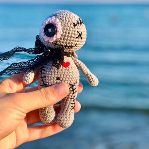 Modèle au crochet : adorable motif au crochet amigurumi vaudou, modèle au crochet de poupée vaudou de taille moyenne image 8