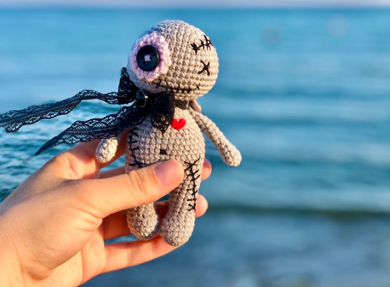 Modèle au crochet : adorable motif au crochet amigurumi vaudou, modèle au crochet de poupée vaudou de taille moyenne image 8