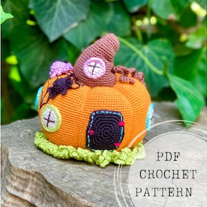 Pumpkin House Amigurumi Crochet Pattern: Halloween Decor (PDF Pattern)
