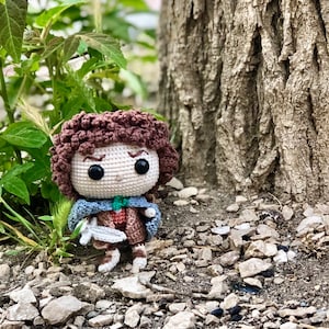 Crochet pattern: Fan art Frodo Baggins crochet pattern, funko POP style Frodo Baggins crochet doll pattern image 5