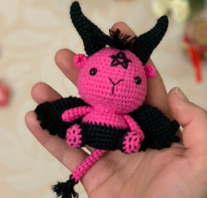 Crochet pattern: Baphomet crochet pattern, cute tiny Baphomet amigurumi pattern image 10
