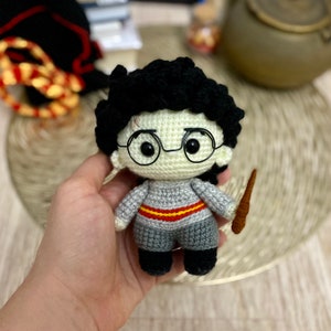 Crochet pattern: wizard crochet pattern, wizard boy crochet pattern, wizard boy amigurumi doll image 5
